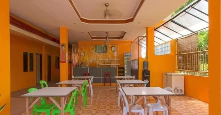 Hotel Jessa'S 5 Guests House Moalboal Exterior foto